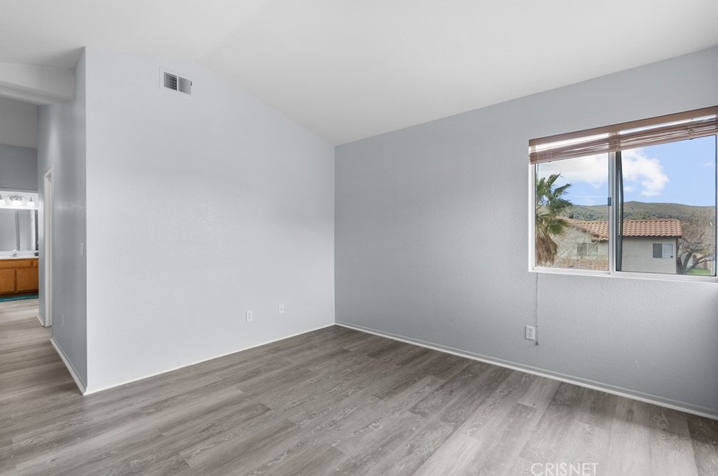 39909 Tesoro Ln, Palmdale CA  93551-4860 exterior