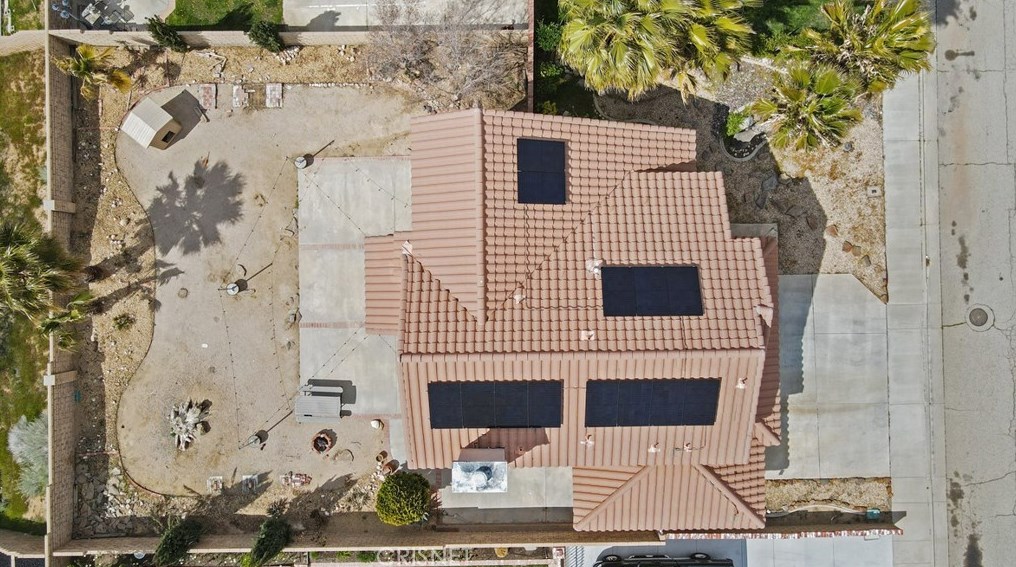 39909 Tesoro Ln, Palmdale CA  93551-4860 exterior