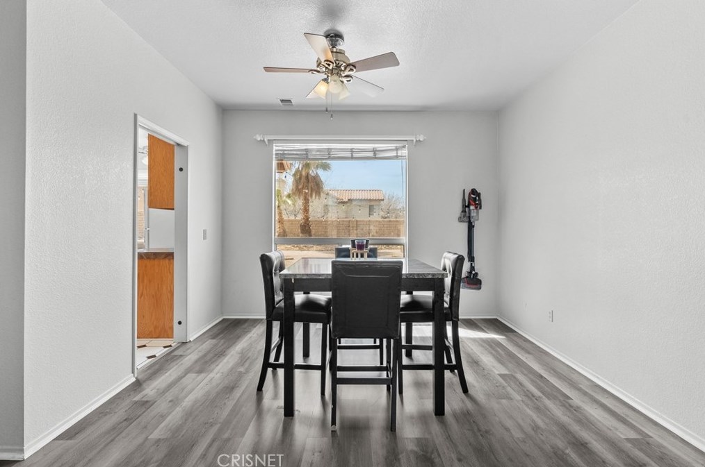 39909 Tesoro Ln, Palmdale CA  93551-4860 exterior