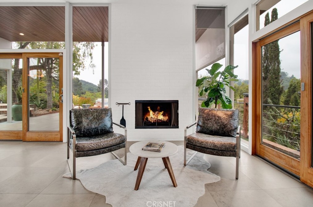 10225 Scenario Ln, Los Angeles CA  90077-2411 exterior