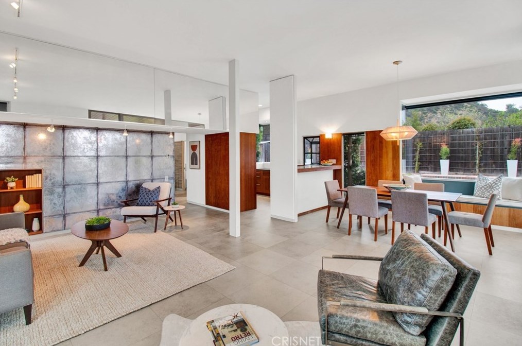 10225 Scenario Ln, Los Angeles CA  90077-2411 exterior