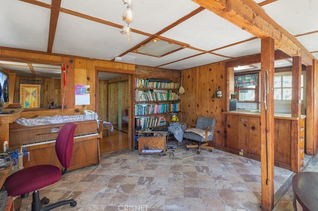 480 Crane Blvd, Los Angeles CA  90065-5053 exterior