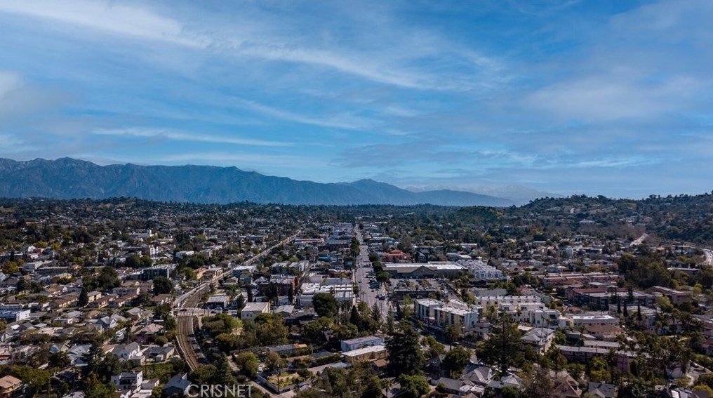 480 Crane Blvd, Los Angeles CA  90065-5053 exterior