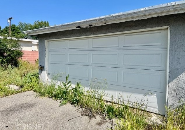 12736 Montford St, Los Angeles CA  91331-1116 exterior