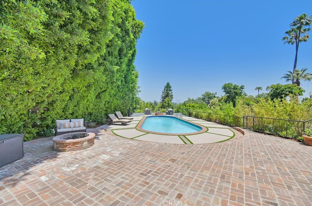 4919 Matula Dr, Los Angeles CA  exterior