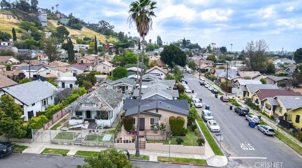 3400 Thorpe Ave, Los Angeles CA  90065-1648 exterior