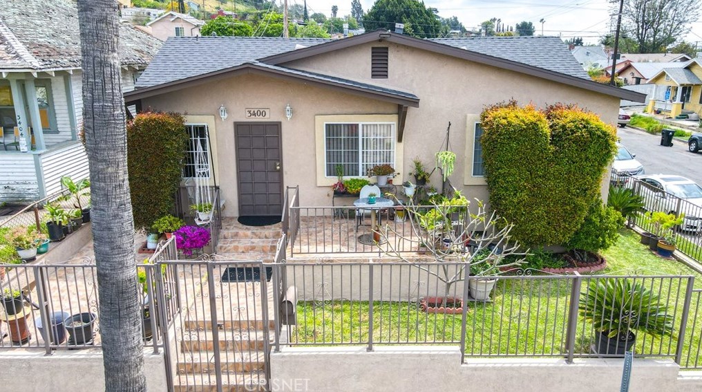3400 Thorpe Ave, Los Angeles CA  90065-1648 exterior