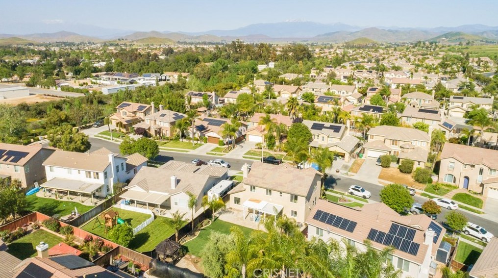 33593 Nandina Ln, Murrieta CA  92563-3401 exterior