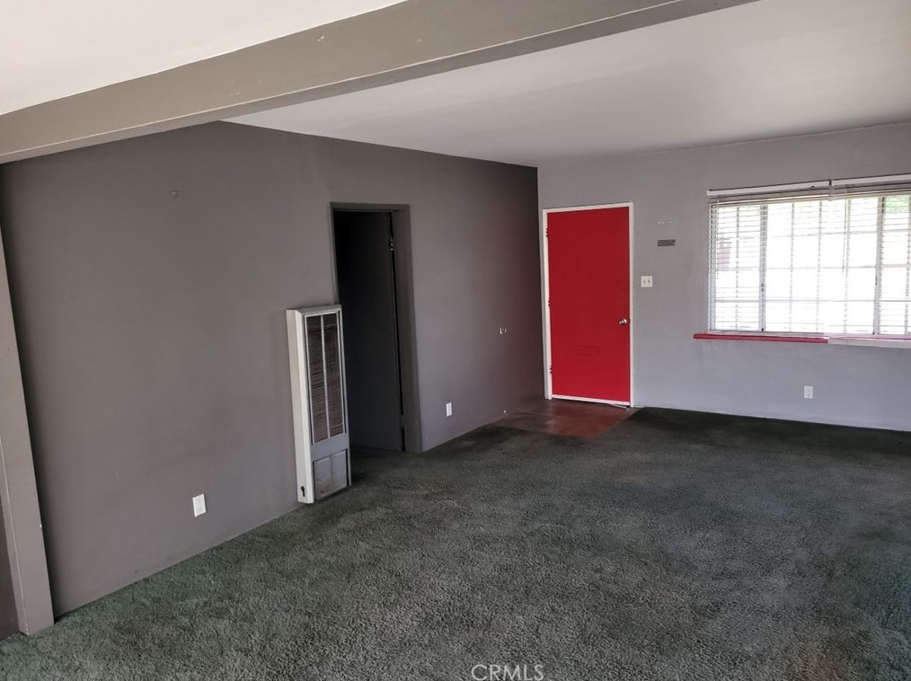 19454 Hartland St, Los Angeles CA  91335-3737 exterior