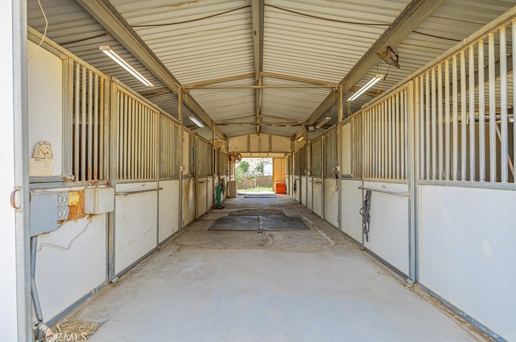 33141 Listie Ave, Acton CA  93510-1411 exterior