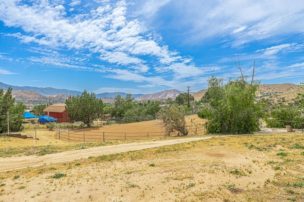 33141 Listie Ave, Acton CA  93510-1411 exterior