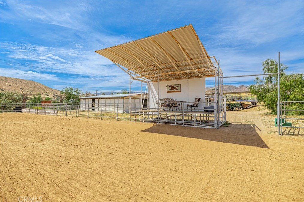 33141 Listie Ave, Acton CA  93510-1411 exterior