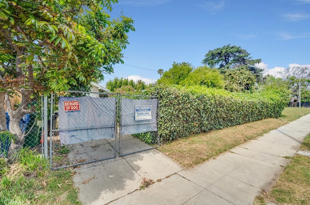 103 Harvard Blvd, Los Angeles CA  90004-4316 exterior