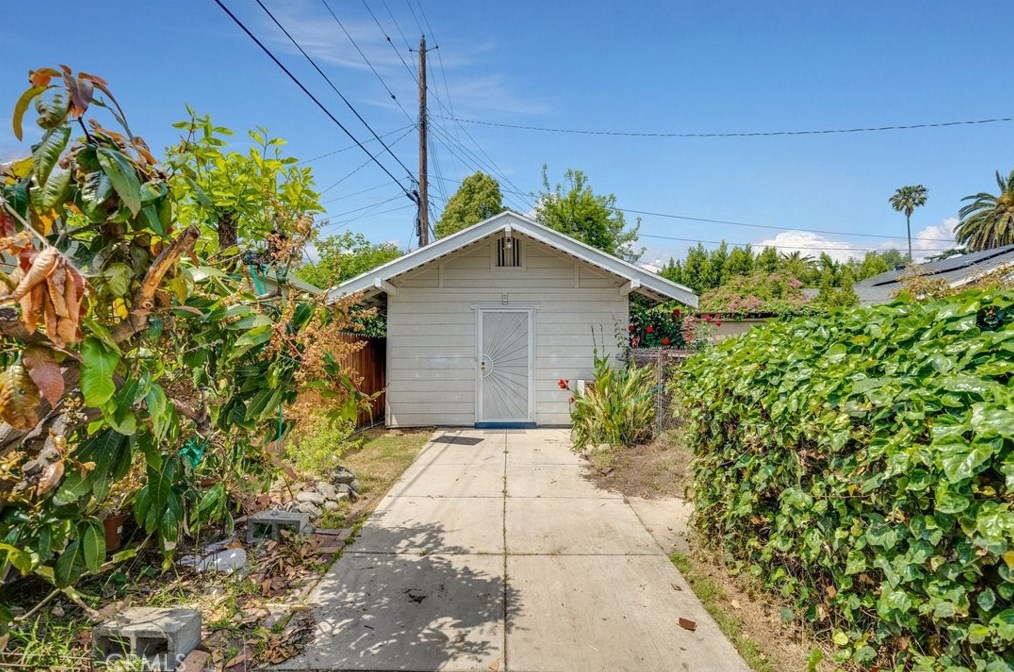 103 Harvard Blvd, Los Angeles CA  90004-4316 exterior