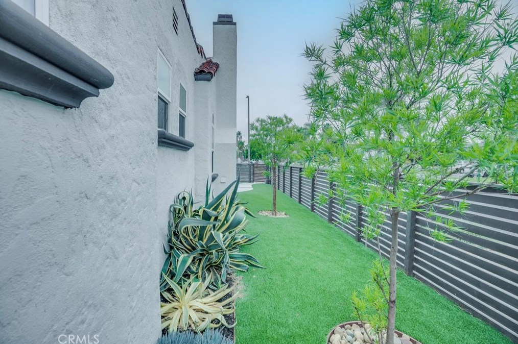 1459 84th St, Los Angeles CA  90047-3107 exterior