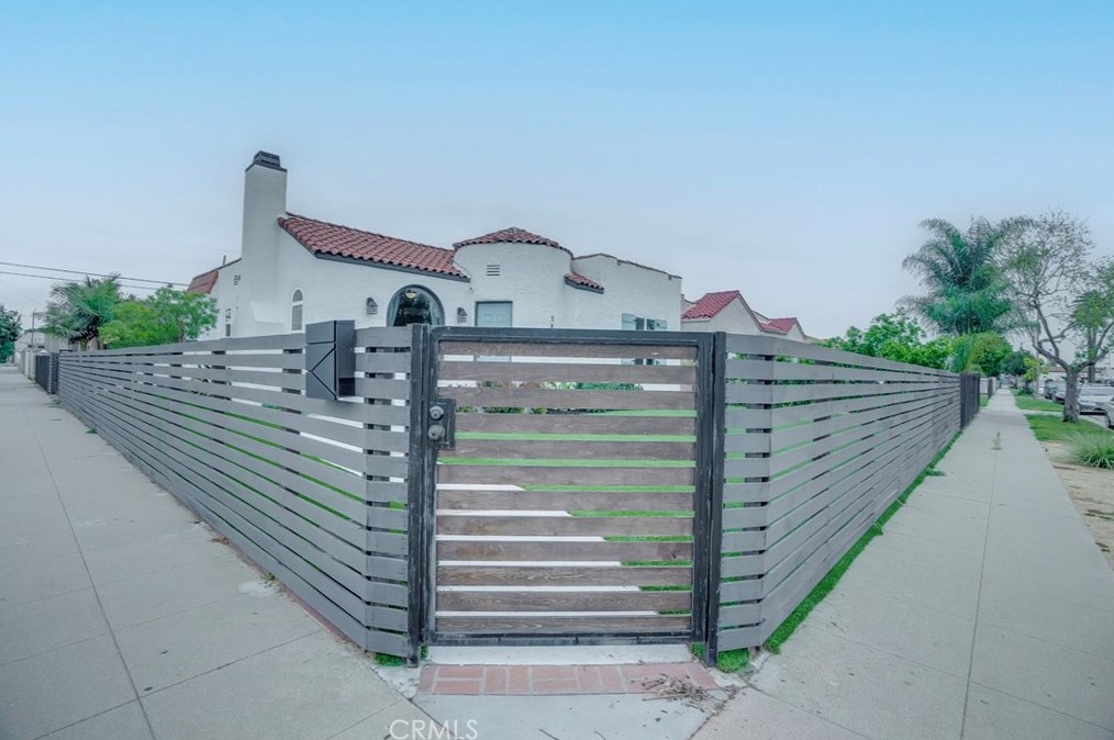 1459 84th St, Los Angeles CA  90047-3107 exterior