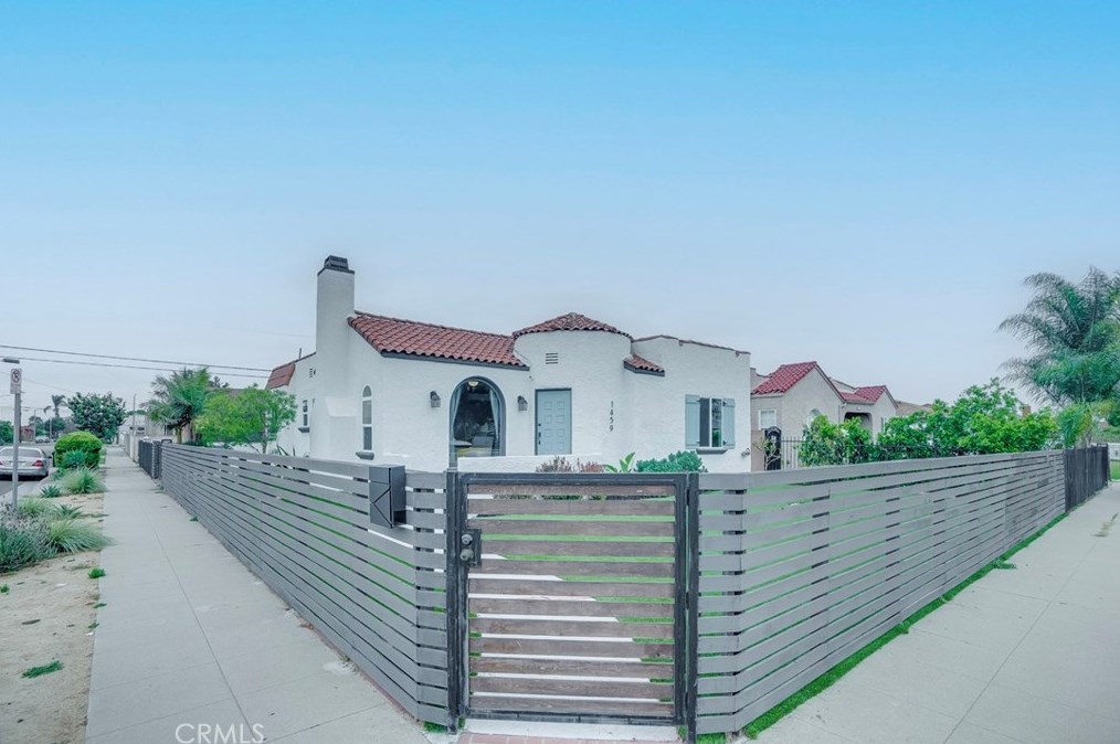 1459 84th St, Los Angeles CA  90047-3107 exterior