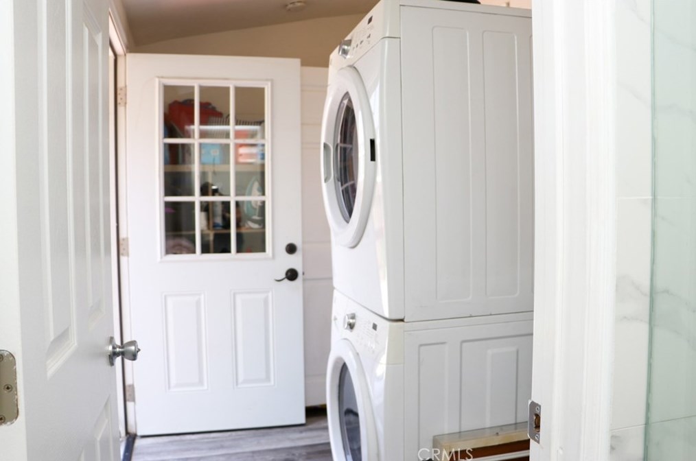 1673 33rd St, Los Angeles CA  90011-2248 exterior