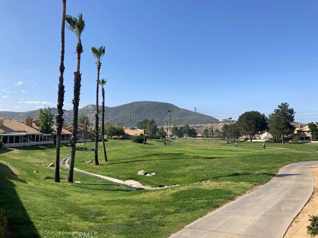 5440 Riviera Ave, Banning CA  92220-5200 exterior