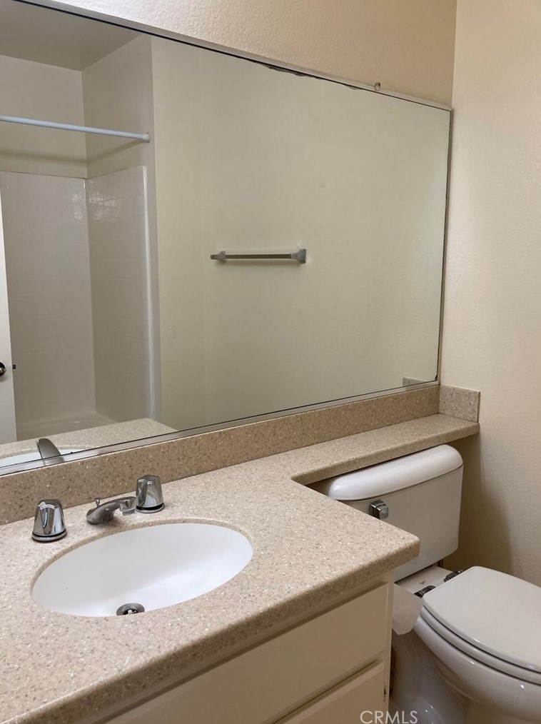 5440 Riviera Ave, Banning CA  92220-5200 exterior