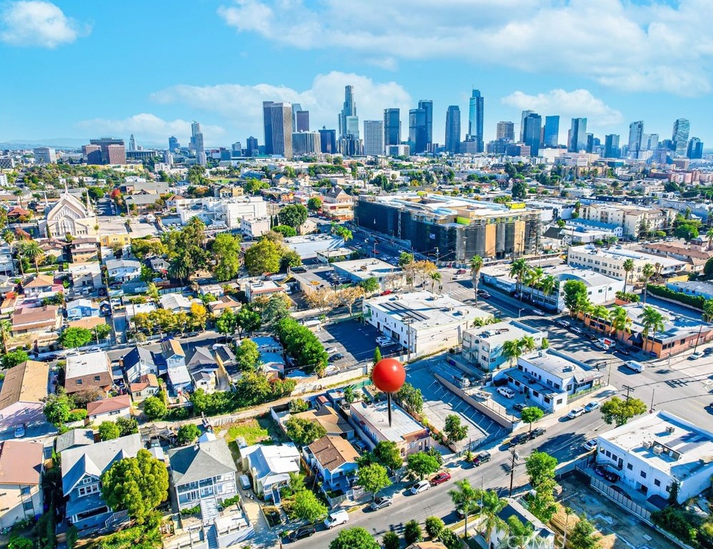 120 Westlake Ave, Los Angeles CA  90026-5331 exterior