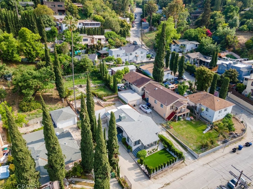 3356 Isabel Dr, Los Angeles CA  90065-2609 exterior