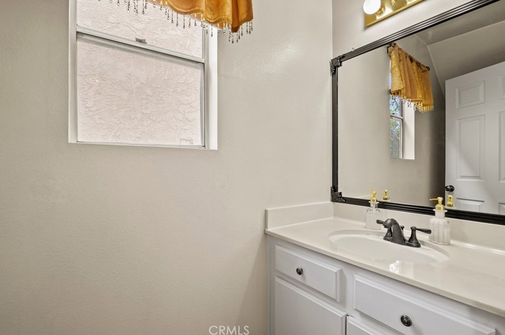 11339 Dronfield Ave, Los Angeles CA  91331-1060 exterior