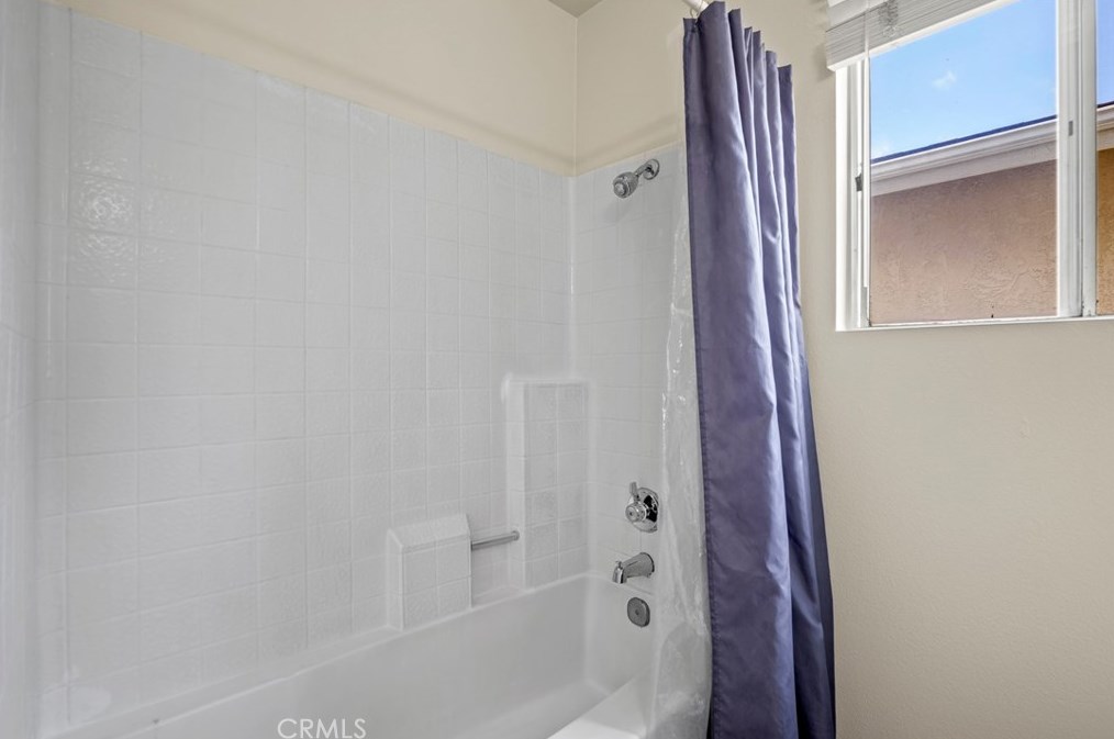 11339 Dronfield Ave, Los Angeles CA  91331-1060 exterior