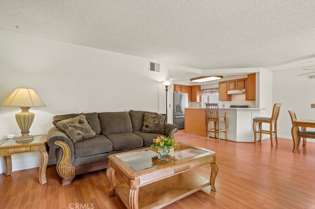 11339 Dronfield Ave, Los Angeles CA  91331-1060 exterior