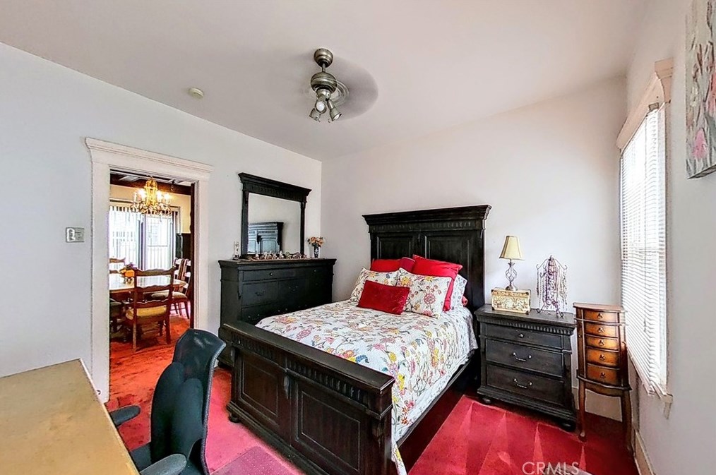 1223 37th Dr, Los Angeles CA  90018-4407 exterior