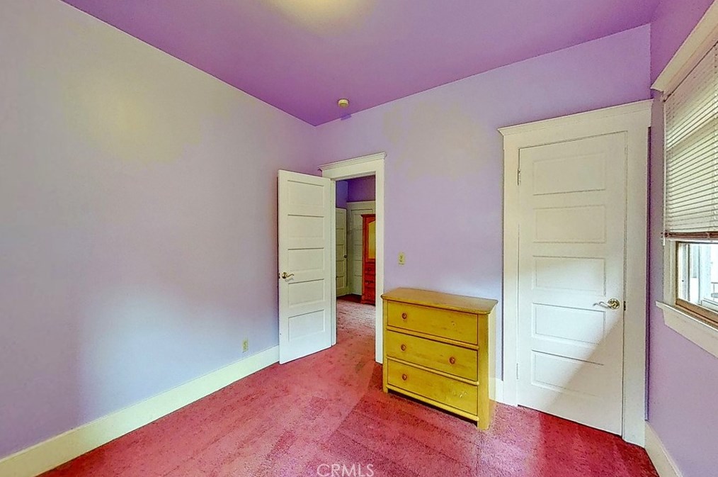 1223 37th Dr, Los Angeles CA  90018-4407 exterior