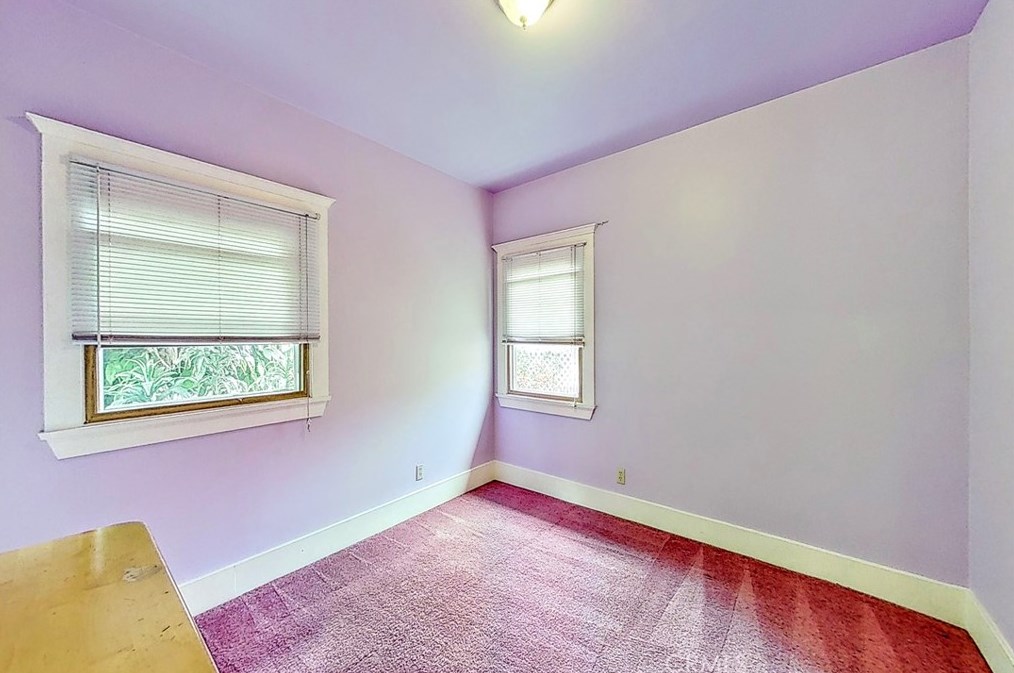 1223 37th Dr, Los Angeles CA  90018-4407 exterior