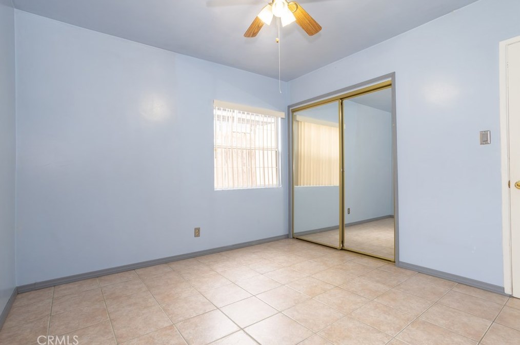 9663 Amboy Ave, Los Angeles CA  91331-3705 exterior