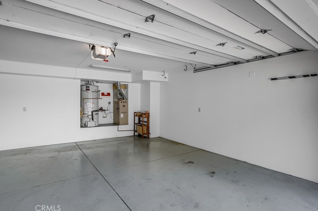 2169 Groveland Dr, Los Angeles CA  90046-1521 exterior