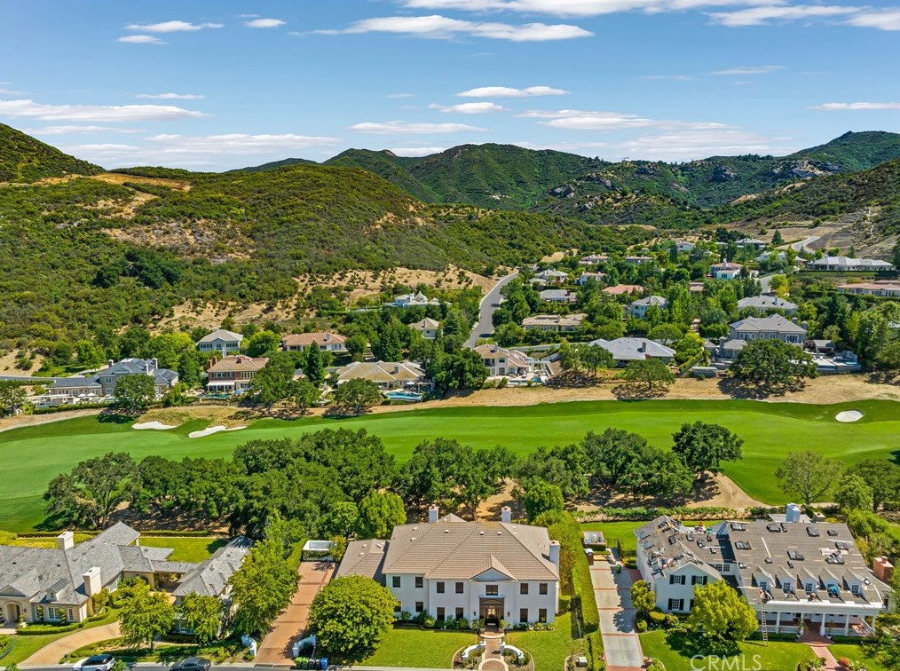 2816 Ladbrook Way, Thousand Oaks CA  91361-5325 exterior