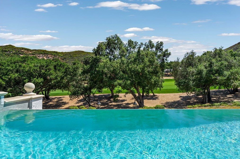 2816 Ladbrook Way, Thousand Oaks CA  91361-5325 exterior