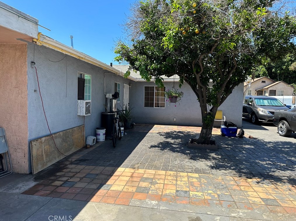 12978 Kagel Cyn St, Los Angeles CA  91331-3213 exterior