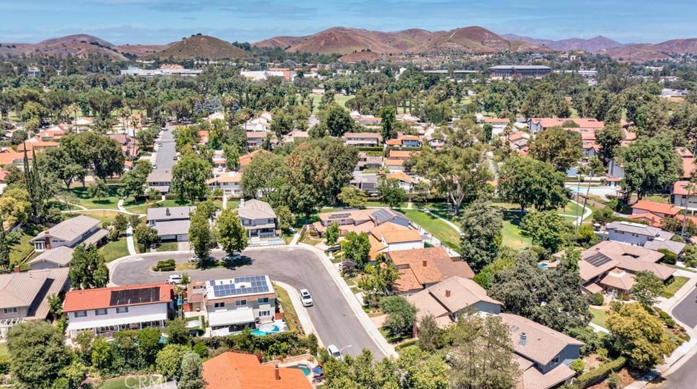 4338 Deerpark Ct, Thousand Oaks CA 91361-4512 exterior