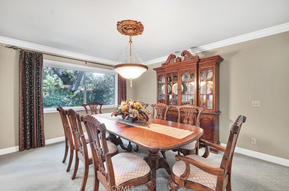 4338 Deerpark Ct, Thousand Oaks CA 91361-4512 exterior