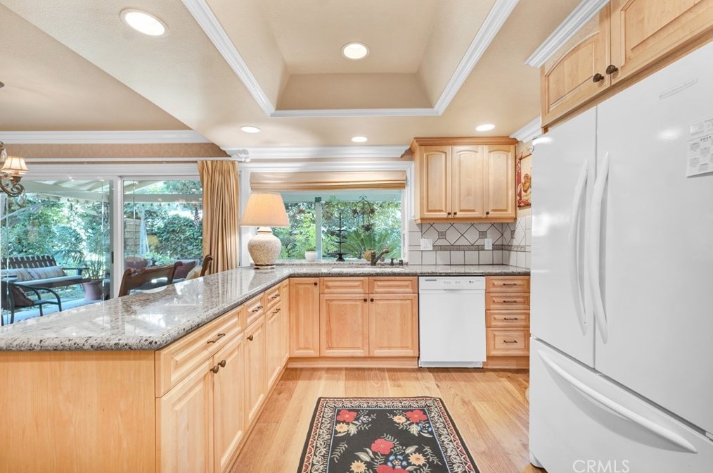 4338 Deerpark Ct, Thousand Oaks CA 91361-4512 exterior