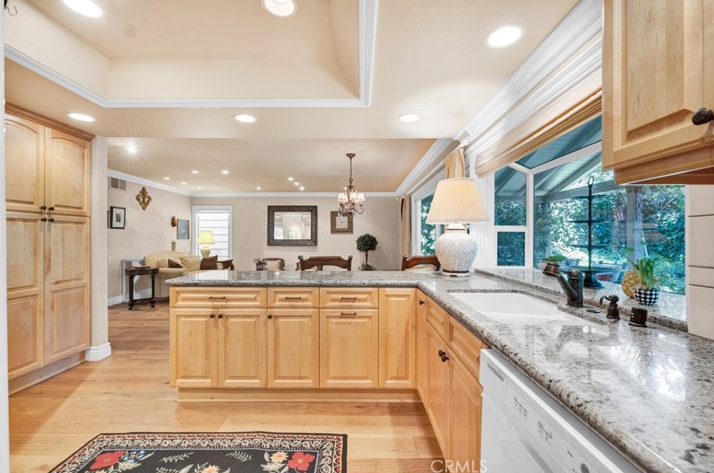 4338 Deerpark Ct, Thousand Oaks CA 91361-4512 exterior