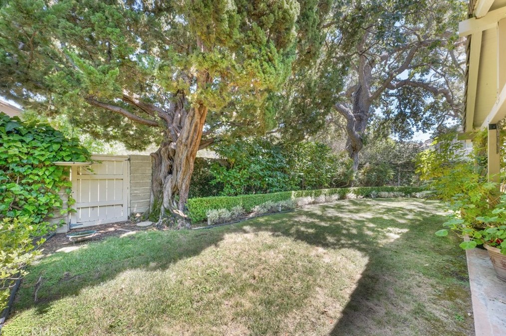 4338 Deerpark Ct, Thousand Oaks CA 91361-4512 exterior