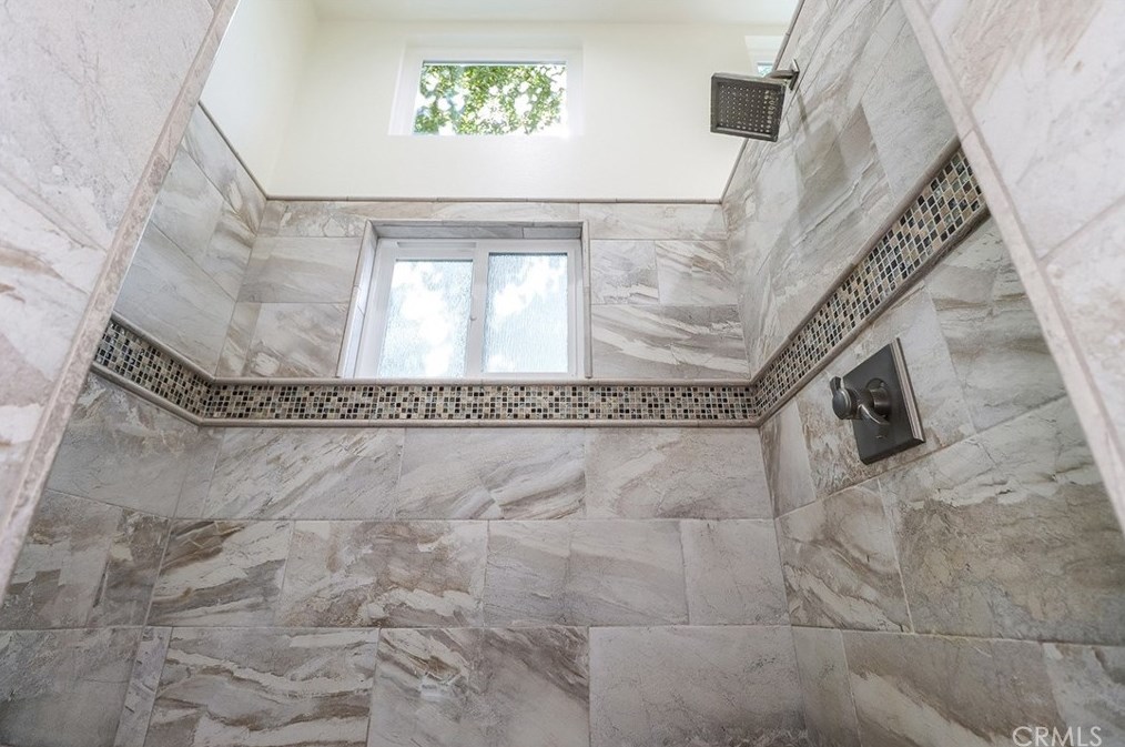 1649 Meadowglen Ct, Thousand Oaks CA  91320-3470 exterior