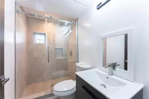 6845 Haskell Ave, Lake Balboa, CA 91406 - Photo 17