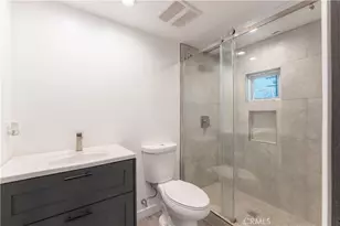 6845 Haskell Ave, Lake Balboa, CA 91406 - Photo 9