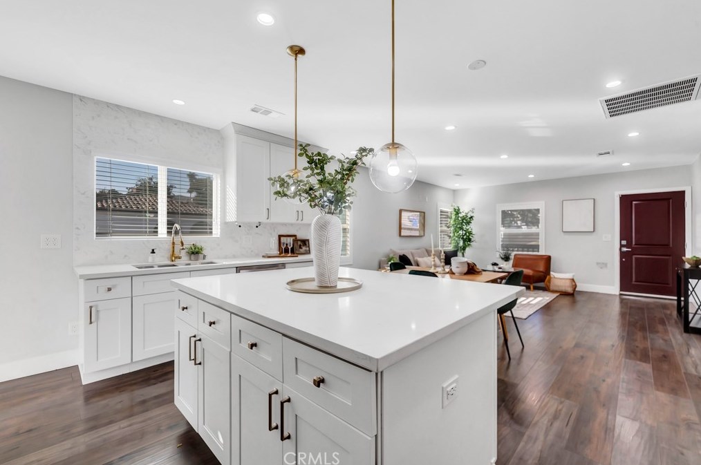 4344 59th Pl, Los Angeles CA  90043-3425 exterior