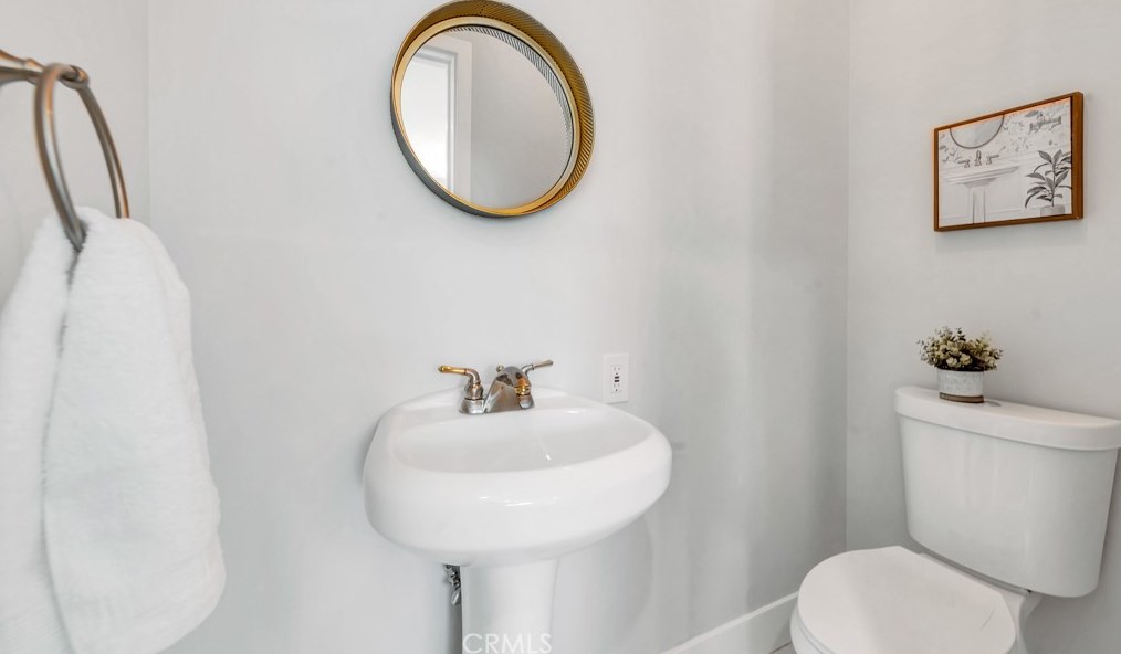 4344 59th Pl, Los Angeles CA  90043-3425 exterior