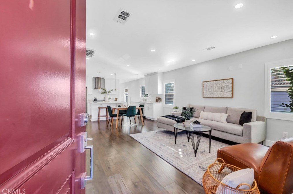 4344 59th Pl, Los Angeles CA  90043-3425 exterior