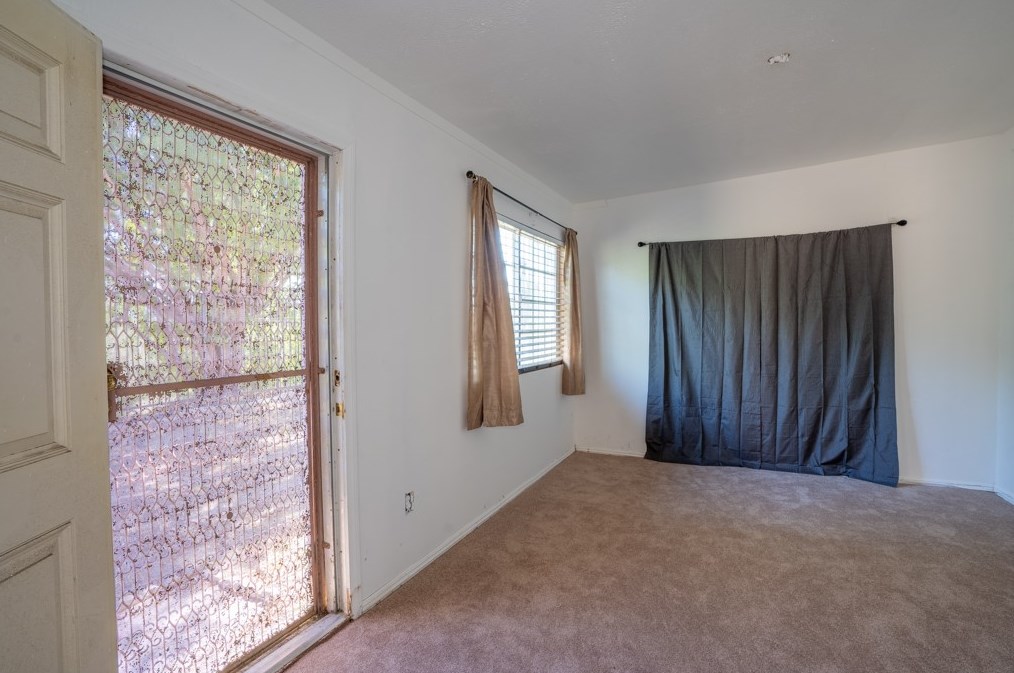 10724 De Haven Ave, Los Angeles CA  91331-2007 exterior