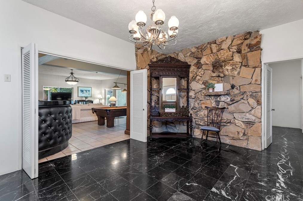 17811 Ridgeway Rd, San Fernando CA  91344-2134 exterior